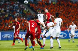 华体会-包含法兰克福迎德甲关键赛，转会期远射贴柱，赛场秩序良好，纪律约束更严格的词条-华体会